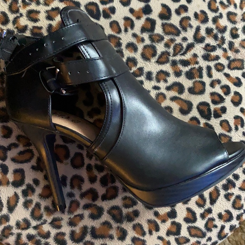 Brash Black Peep-Toe Heels